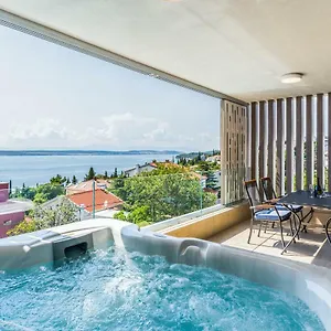 https://abalone-apartments.primorje-gorskikotar.com